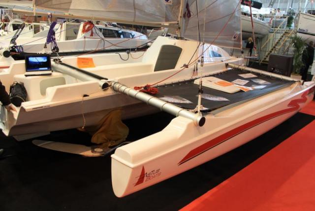 trimaran astus 20.2