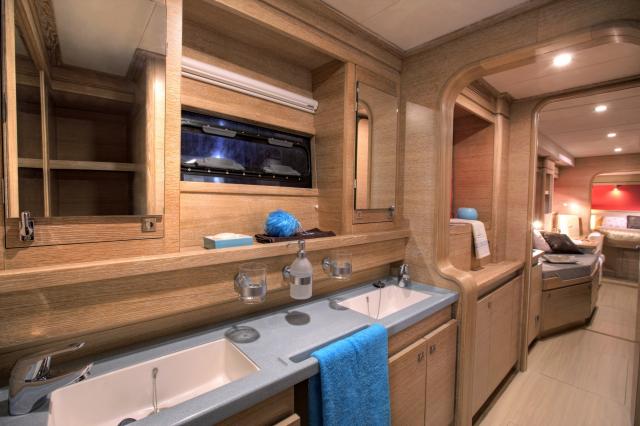 Catana 65 - Photo 10