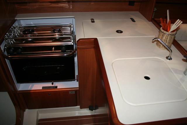 Dufour 325 - Photo 14