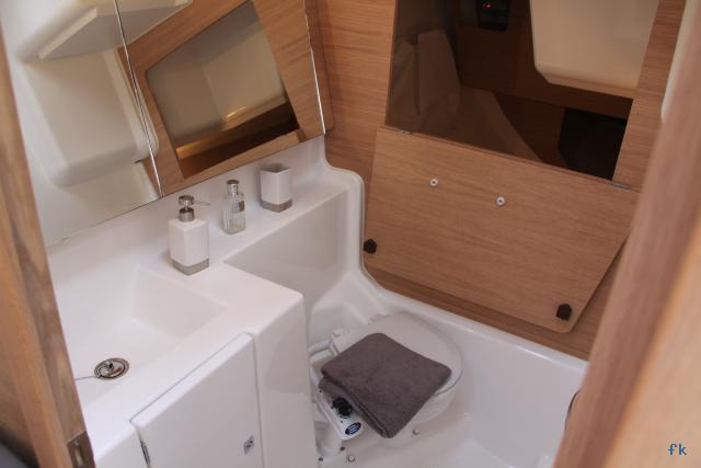 Dufour 36 Performance - Photo 9