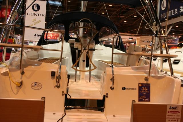 Hunter 36 - Photo 5