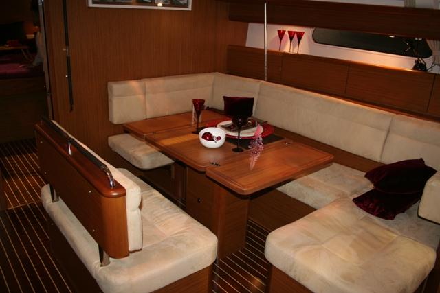 Sun Odyssey 49i - Photo 11