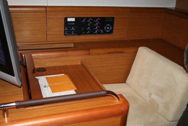 Sun Odyssey 49i - Photo 15