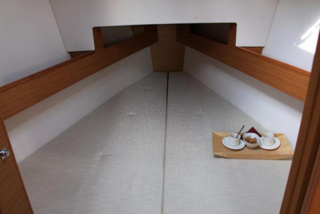 Sun Odyssey 33i - Photo 14