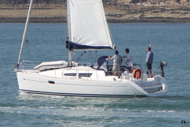 Sun Odyssey 36i - Photo 8