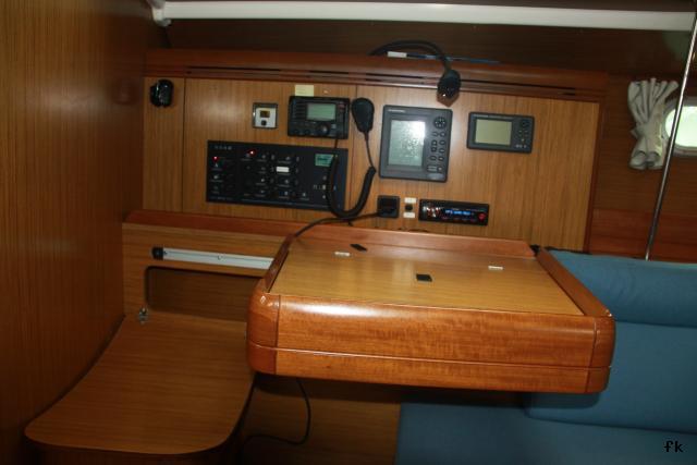 Sun Odyssey 39i - Photo 12