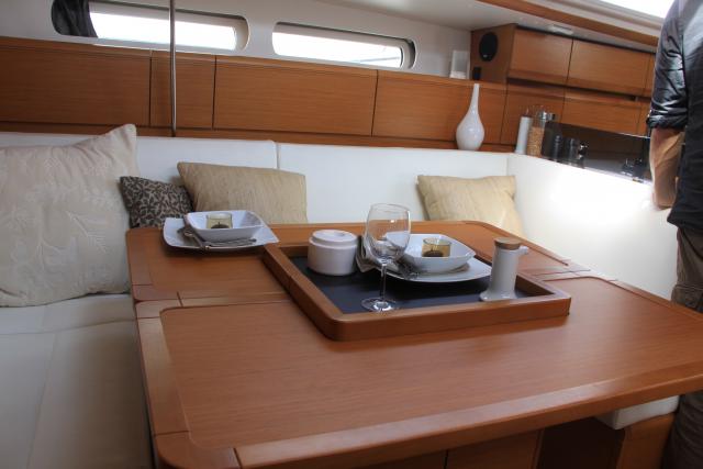 Sun Odyssey 409 - Photo 11