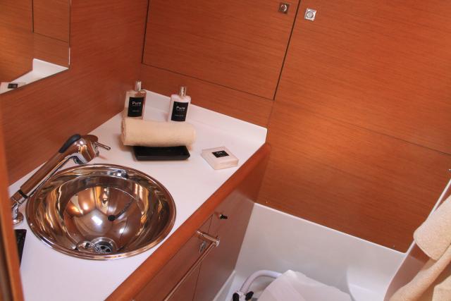 Sun Odyssey 409 - Photo 20