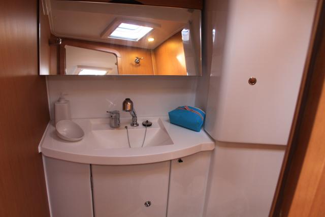 Sun Odyssey 42 DS - Photo 15